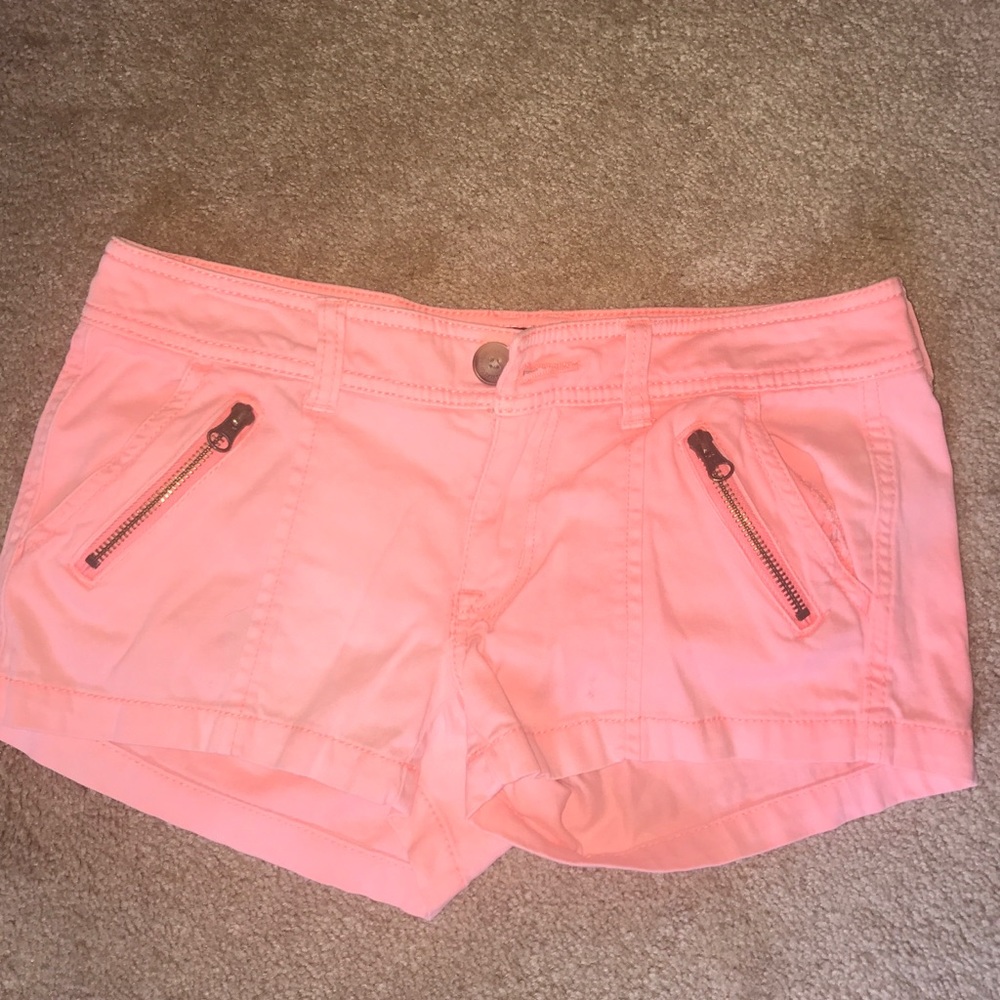 Coral, American Eagle shorts!